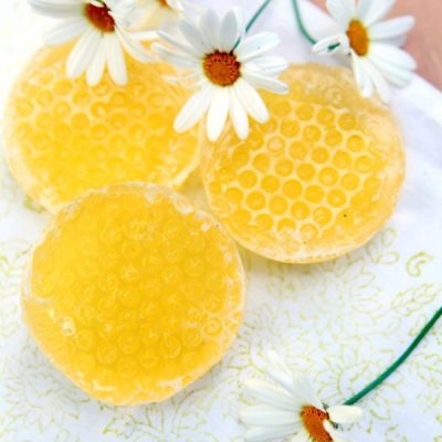 How to Make Gorgeous Honeycomb Soap Bars Easily at Home